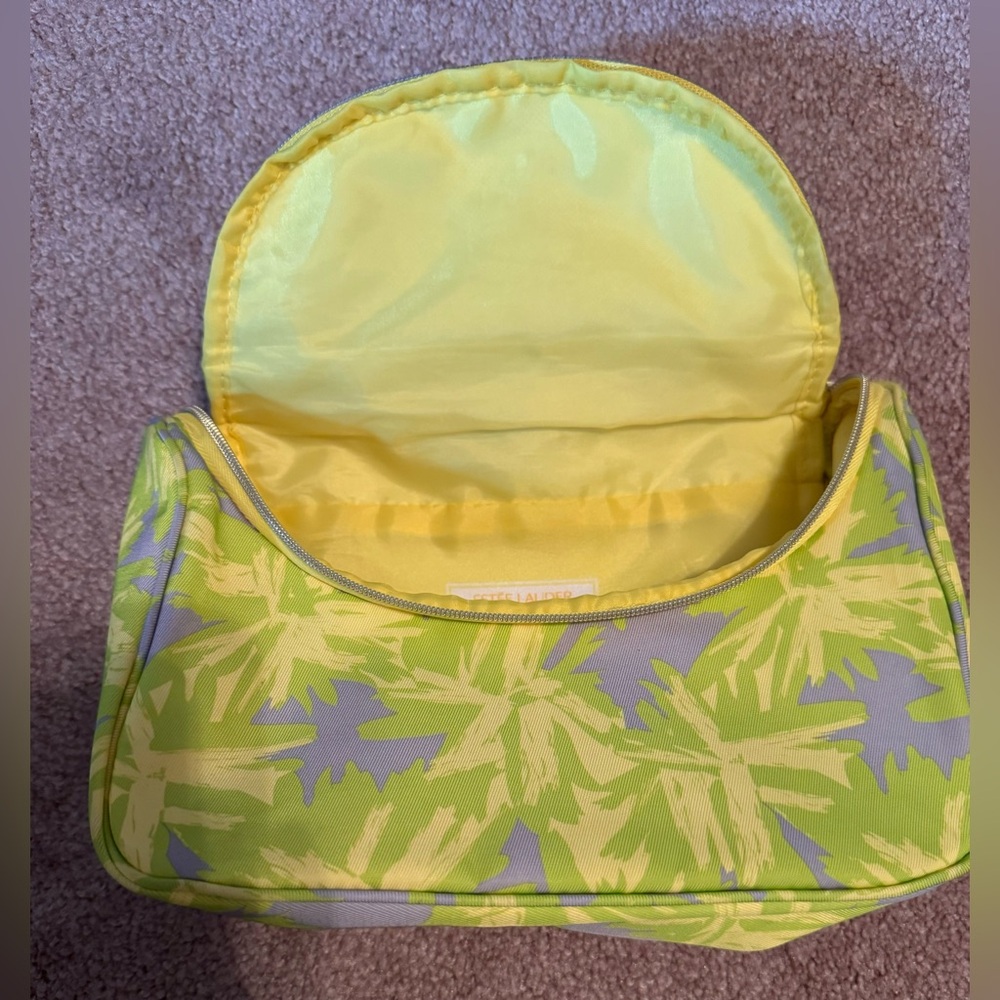 Estēe Lauder Bag 💛 - Picture 8 of 13